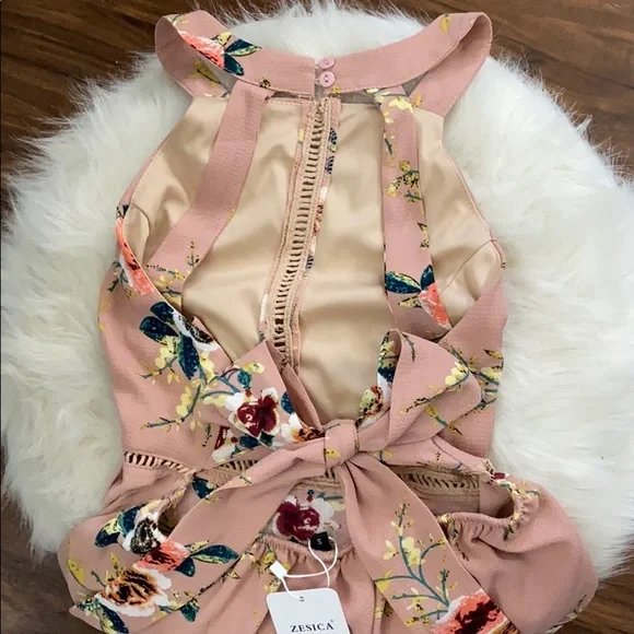 NWT 👑 Floral Backless Maxi - Picture 4 of 4